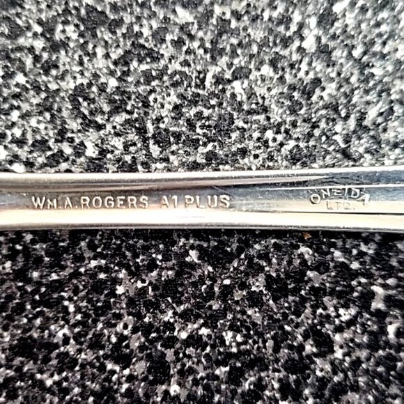Vintage Wm. A. Rogers A-1 Plus Oneida Malibu 1934 Meat Fork & Olive/Pickle Forks - Picture 4 of 9